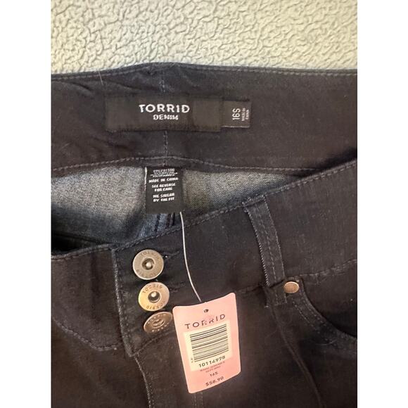 Torrid Black Jegging Jeans Size 16S NWT - Picture 4 of 8